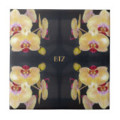 黄蘭の模様 タイル (正面)