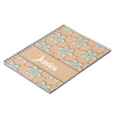 黄褐色に白い彫りの花 ノートブック (左側)