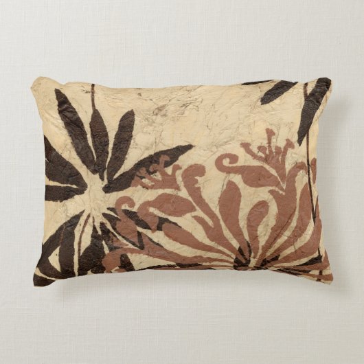 黄褐色の葉との花のステンシルデザイン アクセントクッション (正面)