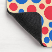 黄褐色の赤と青の点 マウスパッド (コーナー)