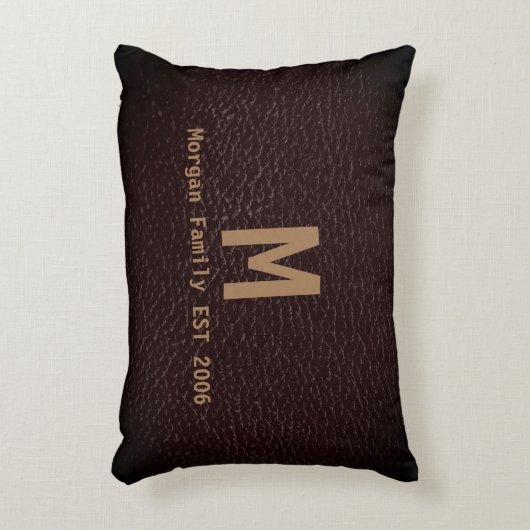 黄褐色の革の外観と家族の名前アクセント枕 アクセントクッション (正面(垂直))