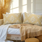 黄金と白のダマスクのパターン ランバークッション