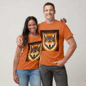 🐺 黄金の光に照らされたラディエントウルフの顔 Tシャツ (ユニセックス)