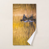 黄金の湖の黄金の目 ハンドタオル (ハンドタオル)