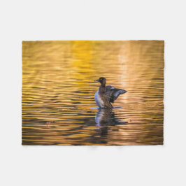 黄金の湖の黄金の目 フリースブランケット