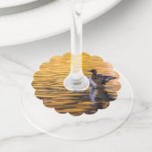 黄金の湖の黄金の目 ワイングラスタグ (クローズアップ)