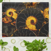 黄金の琥珀の黒ノーチラスのシェルパターン、化石 キッチンタオル (折り畳み)