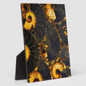 黄金の琥珀の黒ノーチラスのシェルパターン、化石 フォトプラーク (側面)