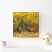 黄金の秋馬 スクエア壁時計 (ホーム)