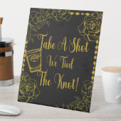 黄金の花のショットを取る我々は結び目 台座サイン (インサイチュ)