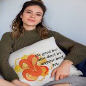 黄金の花を飾る赤蛇» | ユニーク&ラグジュアリー アクセントクッション