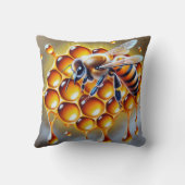 黄金の蜂蜜を滴らせるハニカムのミツバチ クッション (裏面)