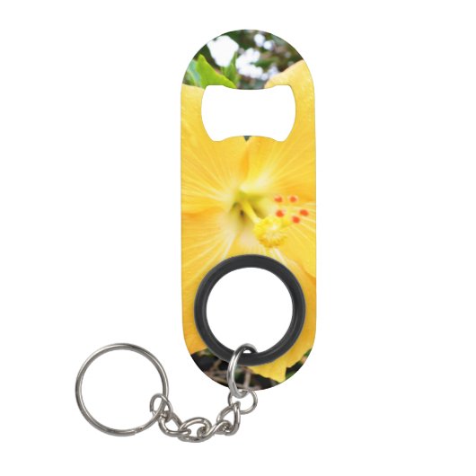 "黄金の輝き：木に咲く黄色のハイビスカスの花 キーホルダー栓抜き (正面)