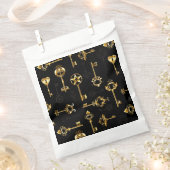 黄金の鍵でシームレスなパターン フェイバーバッグ (クリップ留めされた状態)