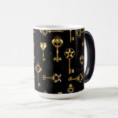 黄金の鍵でシームレスなパターン モーフィングマグカップ (正面右)