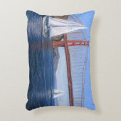 黄金の門の下を航海すること アクセントクッション (正面(垂直))