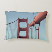 黄金の門橋の上で アクセントクッション (裏面)