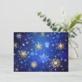 黄金の雪の結晶が付いた青いクリスマスの背景 カード (スタンド正面)
