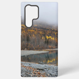 黄金色の木々が輝く秋の森の風景 SAMSUNG GALAXY S22 ULTRAケース
