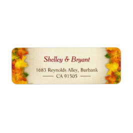 黄金色の赤い秋の葉の素朴な麻の季節感 ラベル