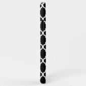 黒いおよび赤紫のクローバーのモノグラム Case-Mate iPhoneケース (裏面/右)