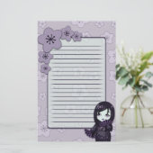 黒いかわいい芸者および並ぶ紫色の桜 便箋 (スタンド正面)