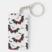 黒いこうもり翼を持つハロウィーンハート キーホルダー (裏面)