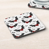 黒いこうもり翼を持つハロウィーンハート コースター (左側)