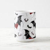 黒いこうもり翼を持つハロウィーンハート コーヒーマグカップ (中央)