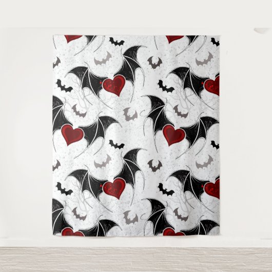 黒いこうもり翼を持つハロウィーンハート タペストリー (正面)