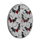 黒いこうもり翼を持つハロウィーンハート ダーツボード (正面左)