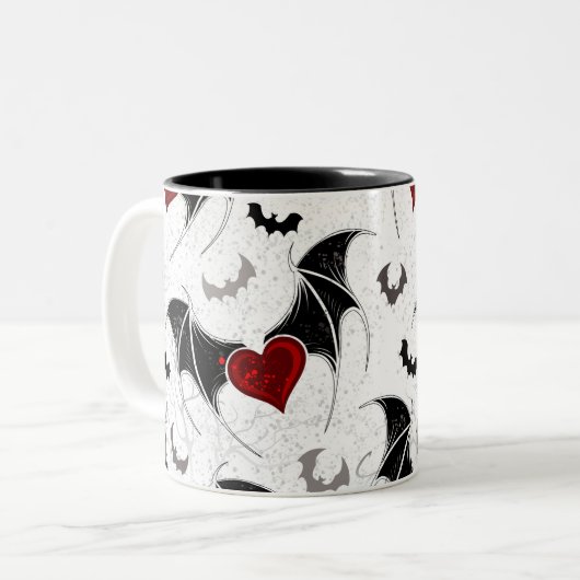 黒いこうもり翼を持つハロウィーンハート ツートーンマグカップ (正面左)