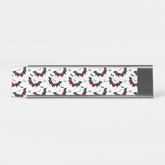 黒いこうもり翼を持つハロウィーンハート デスクネームプレート (正面)