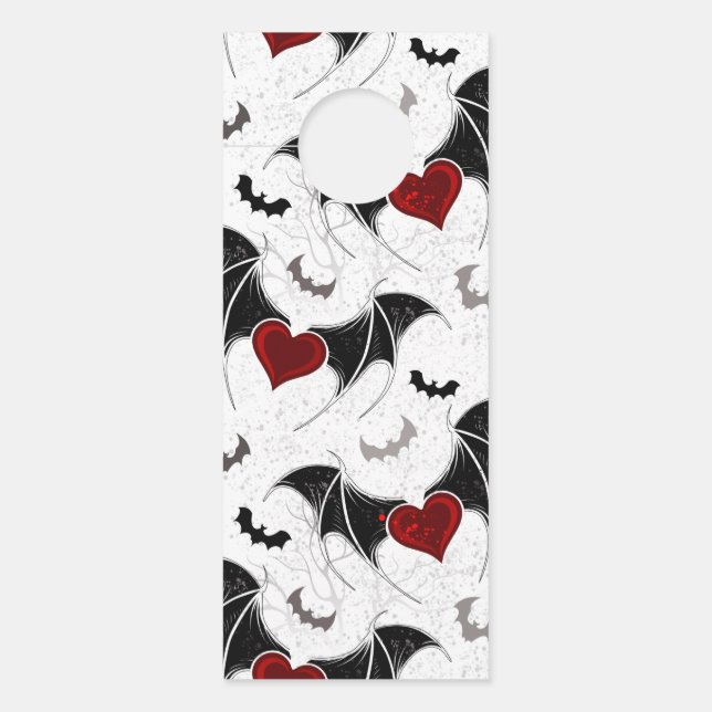 黒いこうもり翼を持つハロウィーンハート ドアノブサイン (正面)