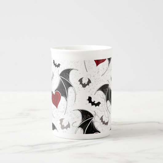 黒いこうもり翼を持つハロウィーンハート ボーンチャイナマグカップ (正面)