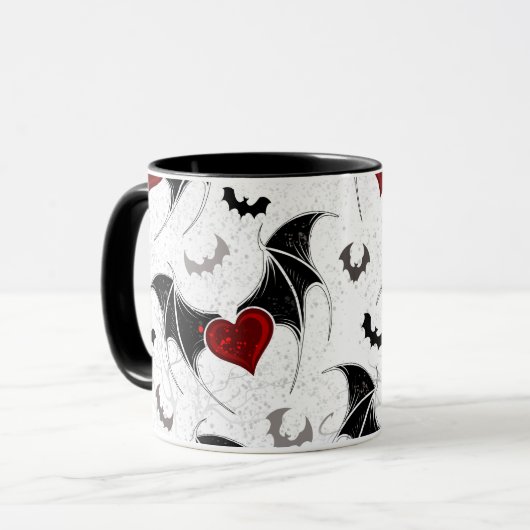 黒いこうもり翼を持つハロウィーンハート マグカップ (正面左)