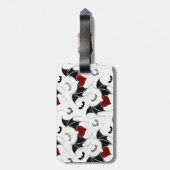 黒いこうもり翼を持つハロウィーンハート ラゲッジタグ (裏面縦)