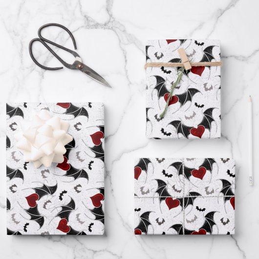 黒いこうもり翼を持つハロウィーンハート ラッピングペーパーシート (正面)