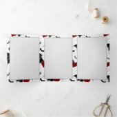 黒いこうもり翼を持つハロウィーンハート 三つ折りカード (内部)