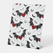 黒いこうもり翼を持つハロウィーンハート 台座サイン (正面)