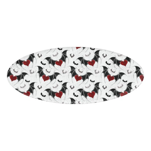 黒いこうもり翼を持つハロウィーンハート 名札 (正面)