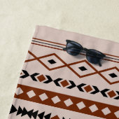 黒いアステカブラウンズトープ混合モチーフ模様 ビーチタオル (インサイチュ)