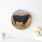 黒いアンガスの牛が牛群と放牧 ラージ壁時計 (ホーム)