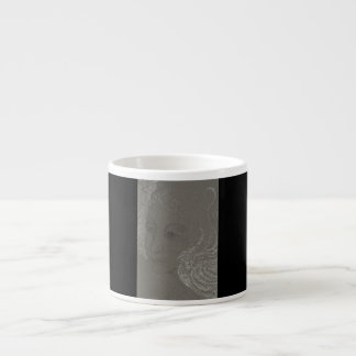 黒いエスプレッソのマグの天使のポートレート エスプレッソカップ