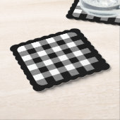 黒いエッジ平白と黒のバッファローのプレイド ペーパーコースター (アングル)
