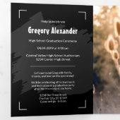 黒いエディ抽象芸術ブラシストローク写真卒業 三つ折り招待状 (内部最初)