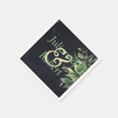 黒いエレガントナプキンの上の緑 スタンダードカクテルナプキン (角)