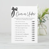 黒いエレガント弓の上または下ブライダルシャワーゲーム 招待状 (スタンド正面)