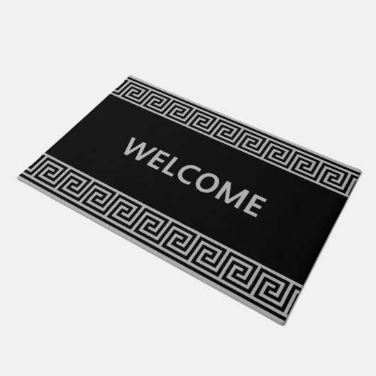 黒いエレガント書式の灰色のギリシャのパターン ドアマット (アングル)