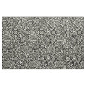 黒いエレガント背景の上の白いペイズリー ファブリック (ヤード)